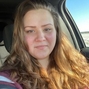 Meet your Posher, Monique